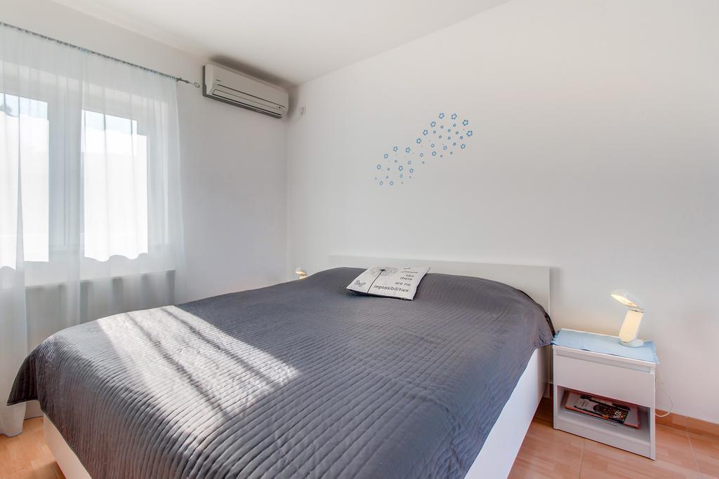 Apartment Senka Mali Lošinj Екстериор снимка