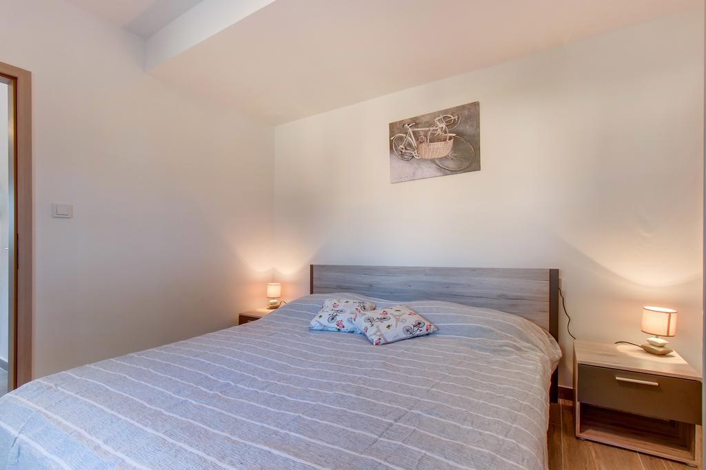 Apartment Senka Mali Lošinj Екстериор снимка