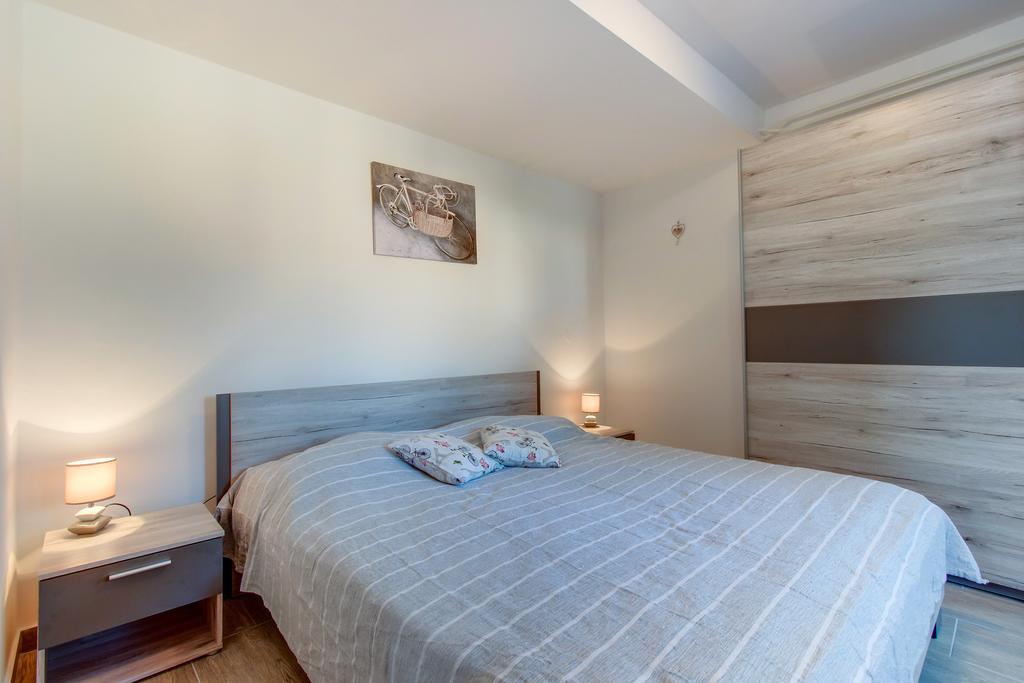 Apartment Senka Mali Lošinj Екстериор снимка