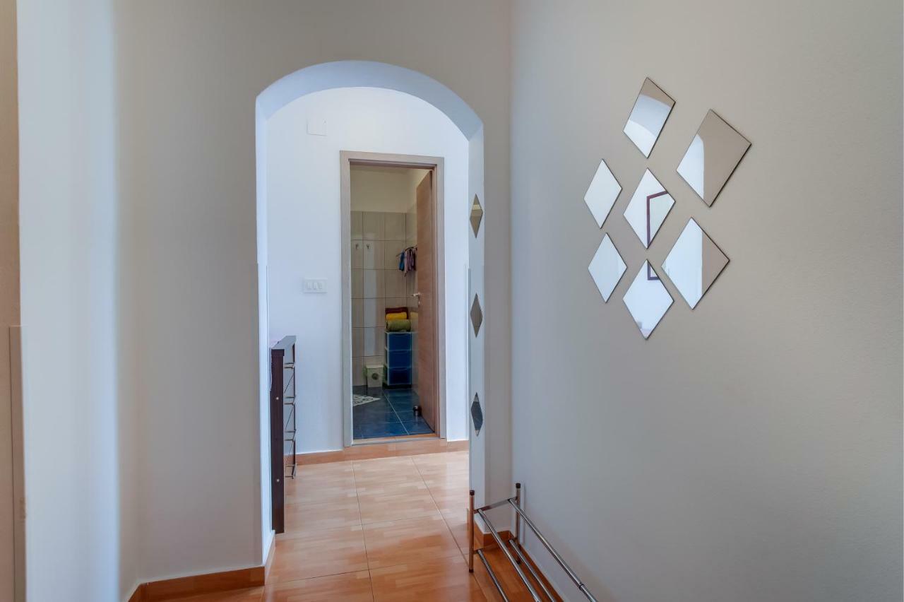 Apartment Senka Mali Lošinj Екстериор снимка
